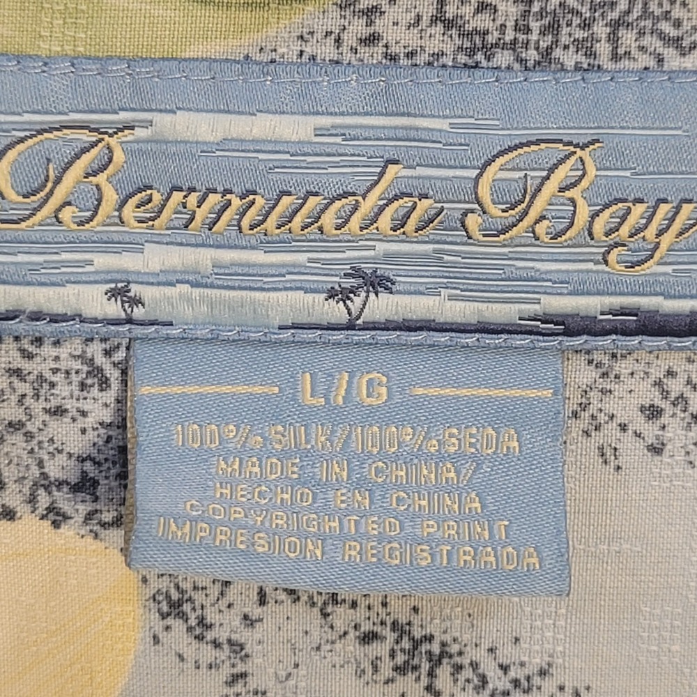 Hawaiian print floral Men's Large 100% Silk Bermuda Bay - Picture 3 of 7
